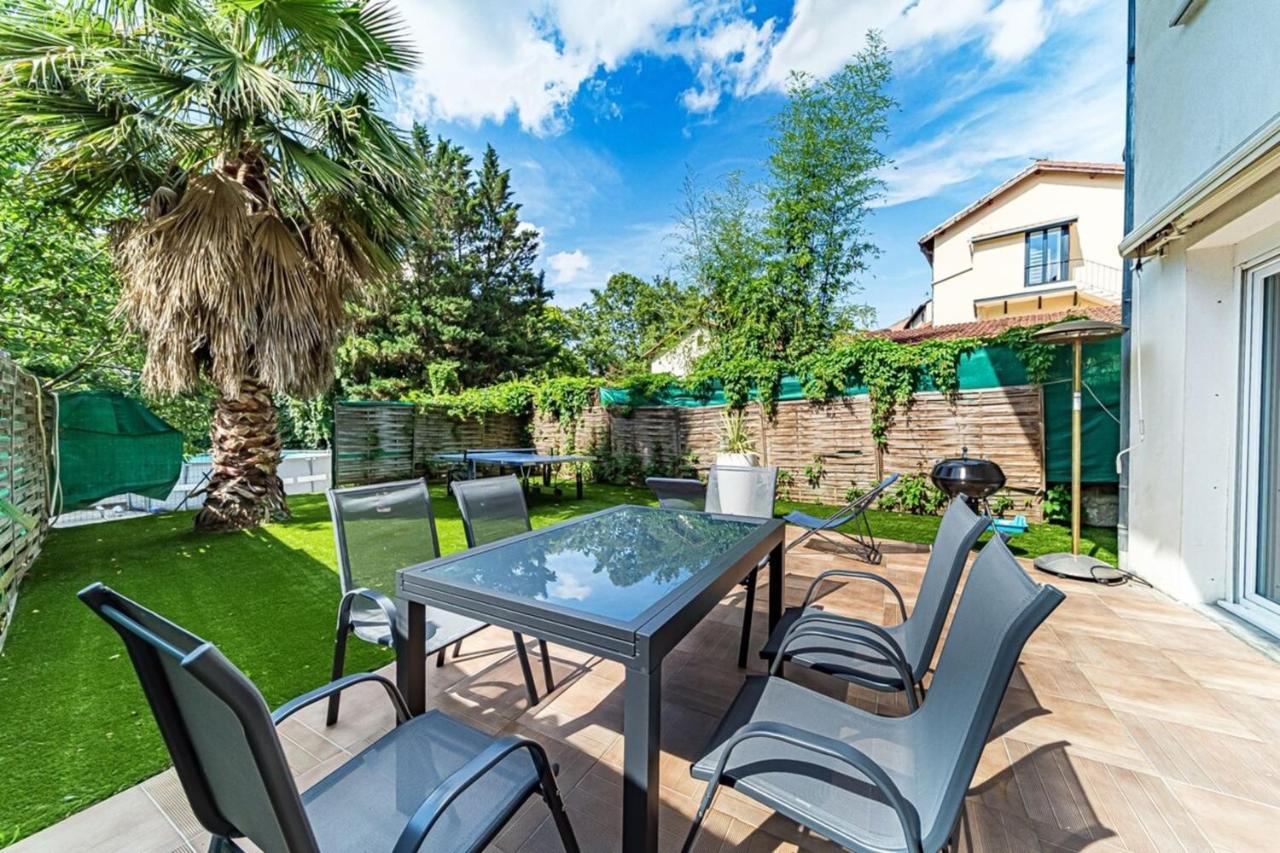 Maison Frappaz - 4 Bedrooms With Garden Villeurbanne Eksteriør billede