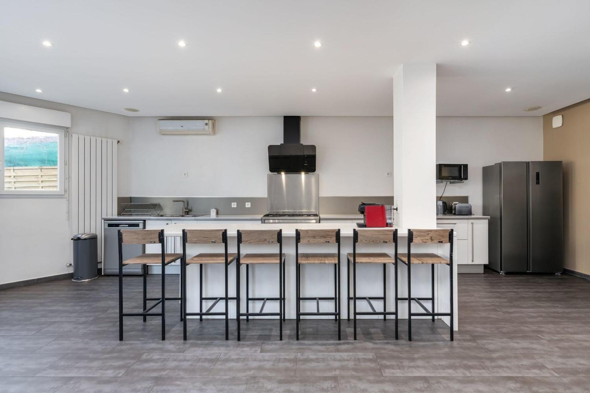 Maison Frappaz - 4 Bedrooms With Garden Villeurbanne Eksteriør billede